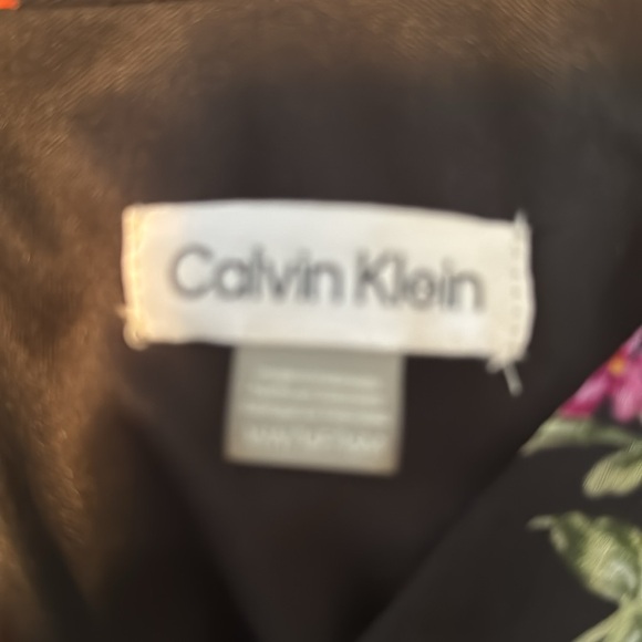NWT! Calvin Klein Floral Dress - Picture 9 of 9